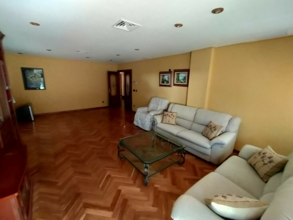 Detached Villa Elda Alicante - image 6