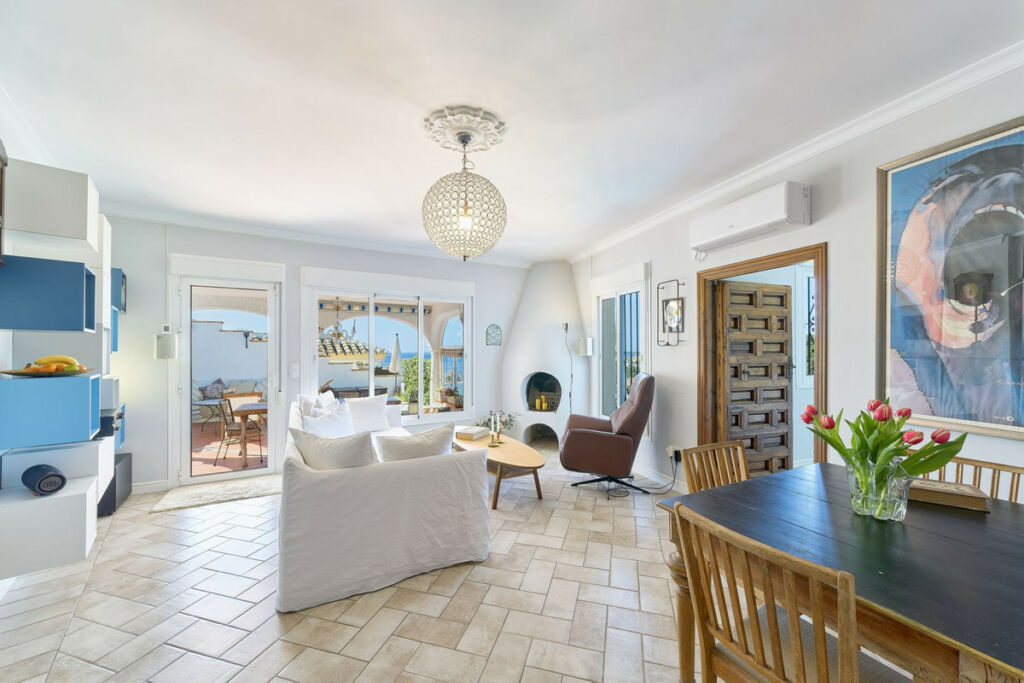 Detached Villa Fuengirola Málaga - image 6