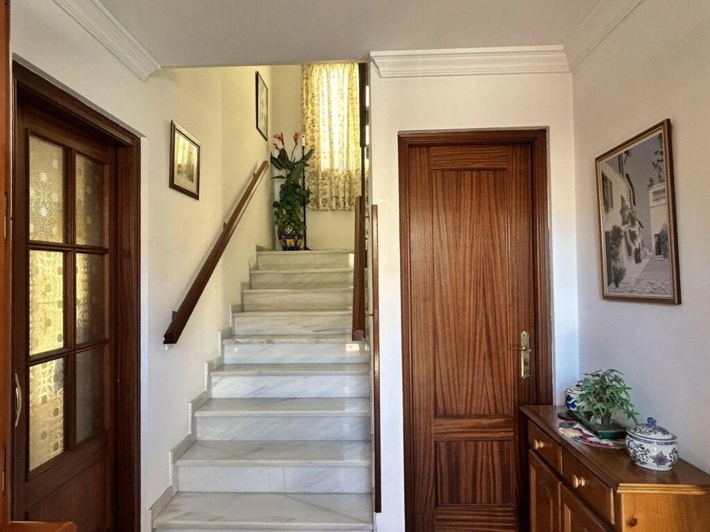 Semi-Detached House Fuengirola Málaga - image 6