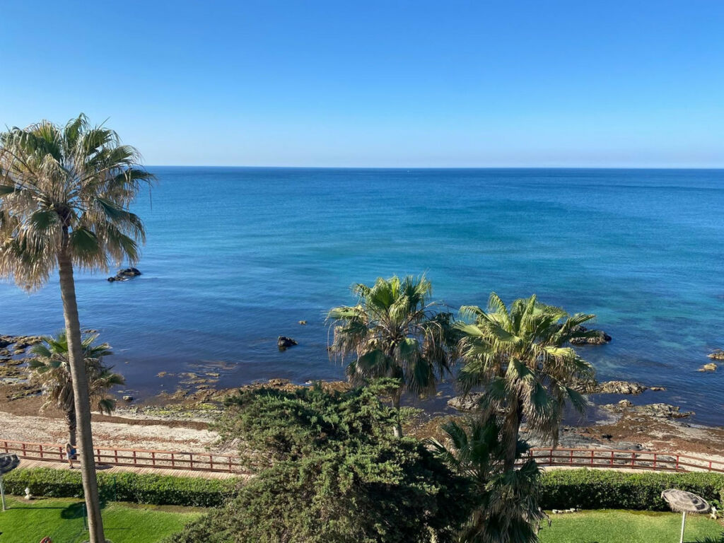 Middle Floor Apartment Riviera del Sol Málaga - image 6