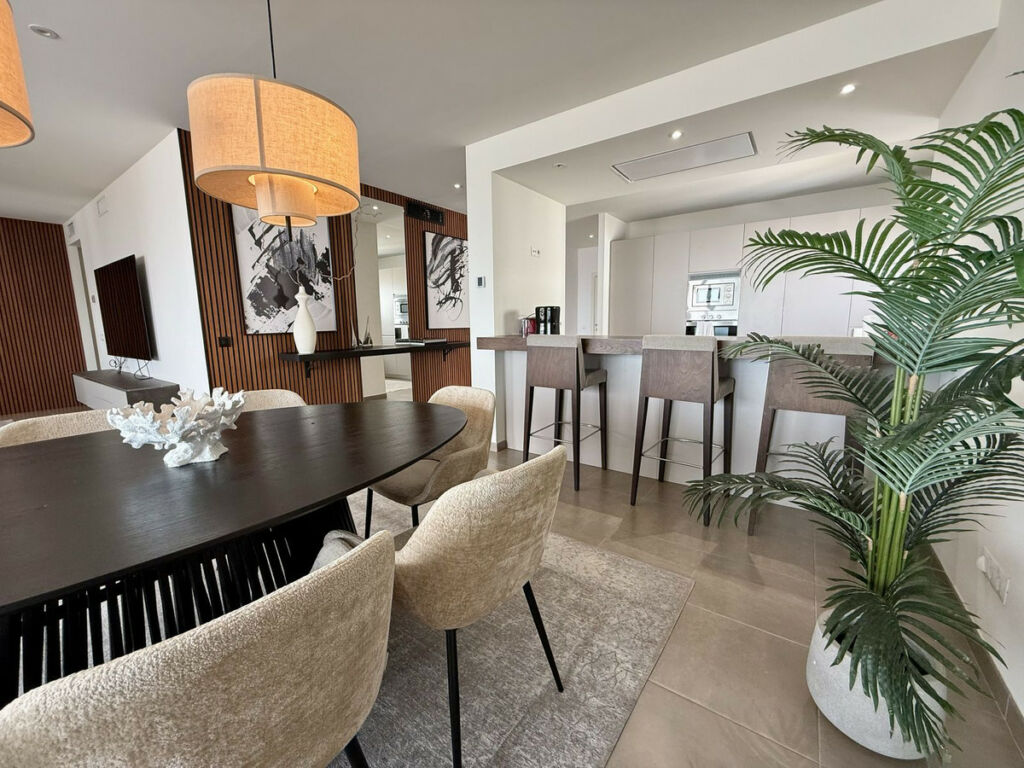 Middle Floor Apartment Puerto Banús Málaga - image 24