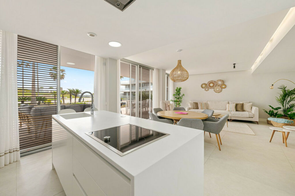 Ground Floor Apartment Estepona Málaga - image 6