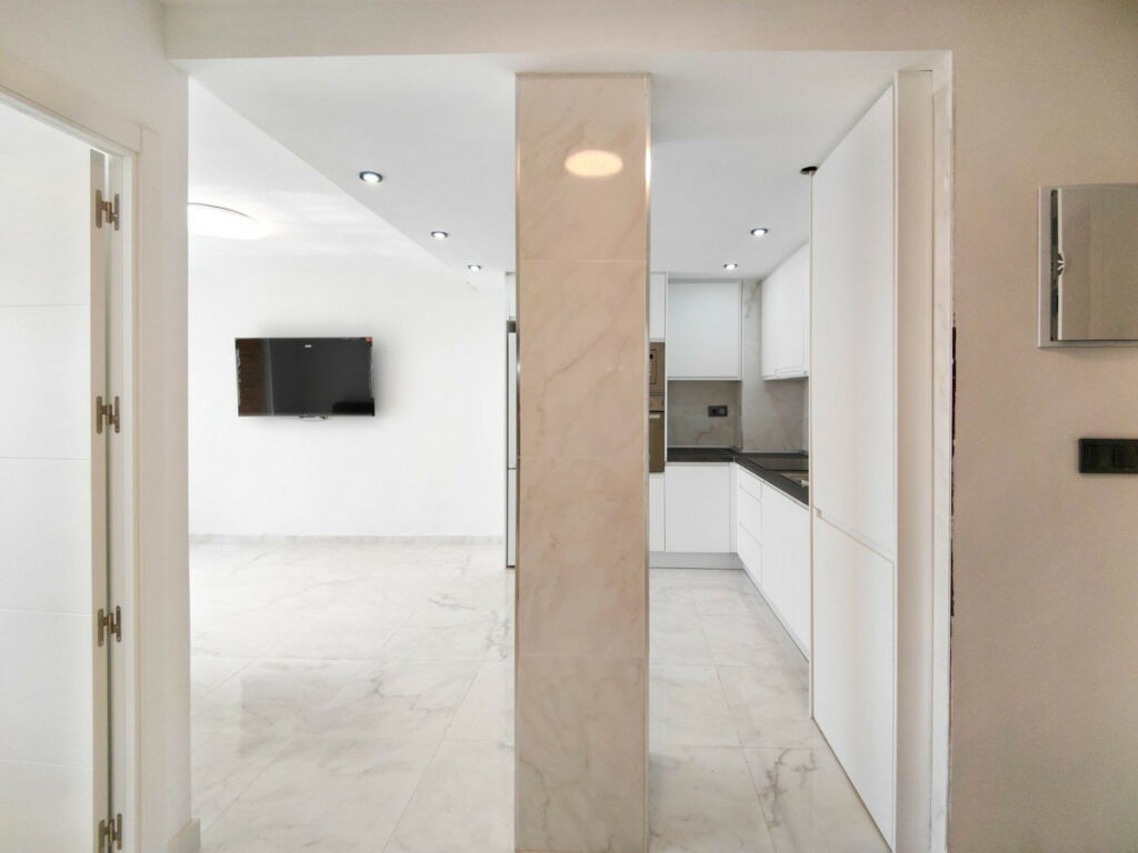 Middle Floor Apartment Punta Prima Alicante - image 6