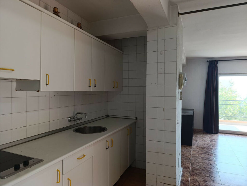 Middle Floor Apartment Marbella Málaga - image 6