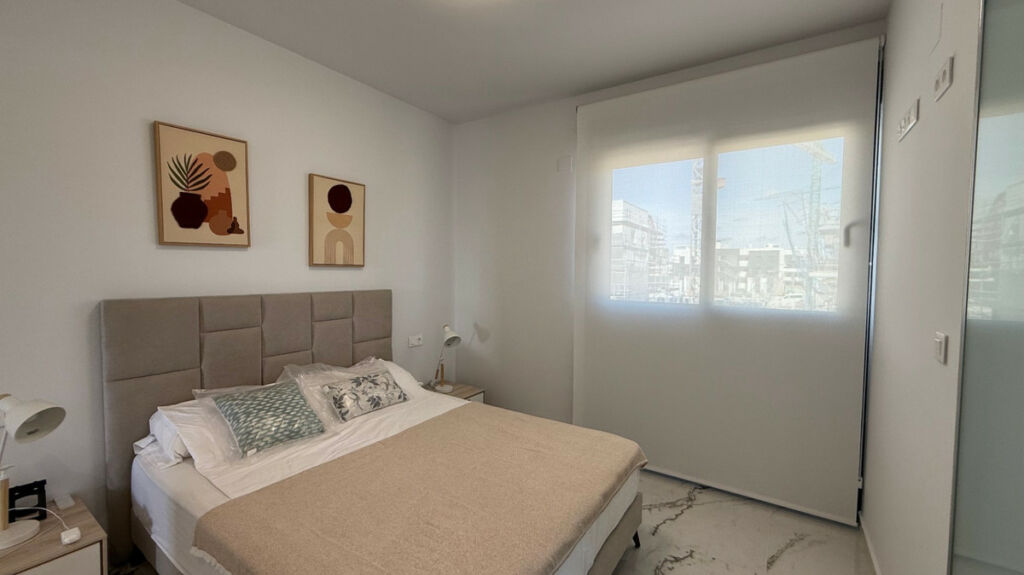 Middle Floor Apartment Orihuela Alicante - image 6