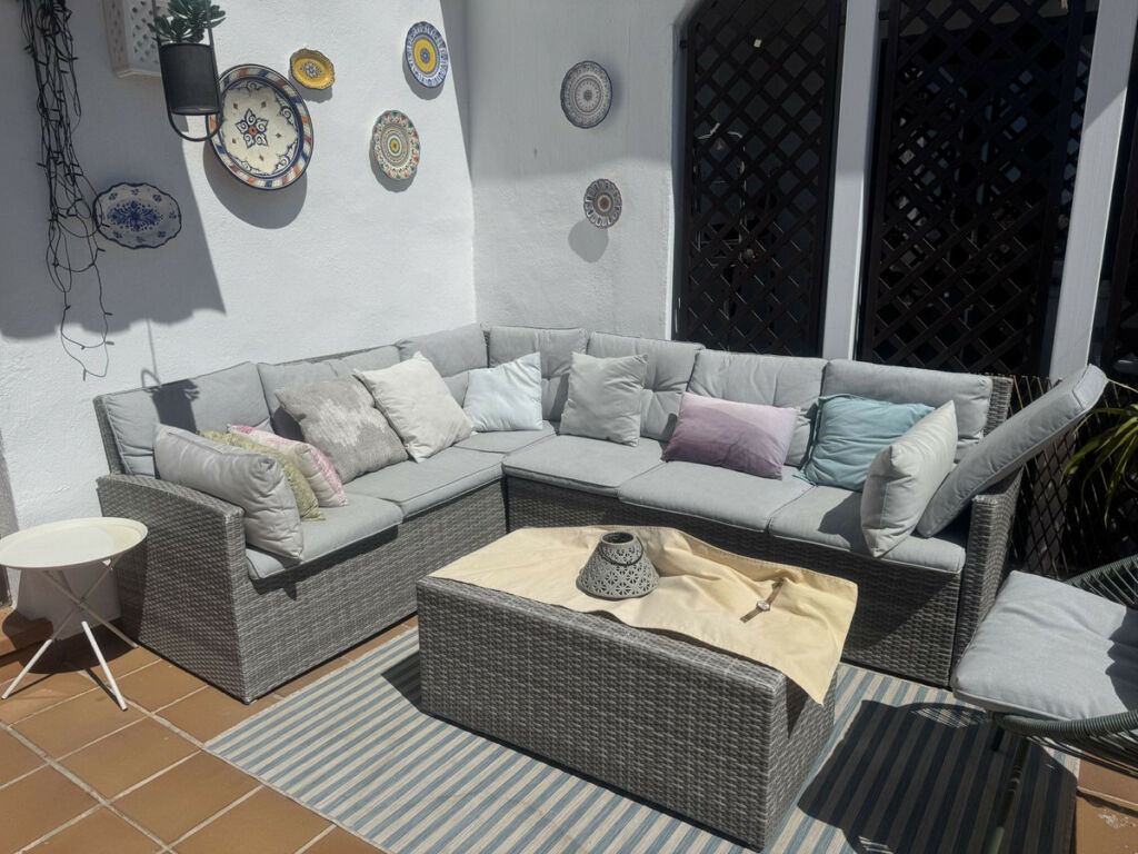 Middle Floor Apartment Selwo Málaga - image 6