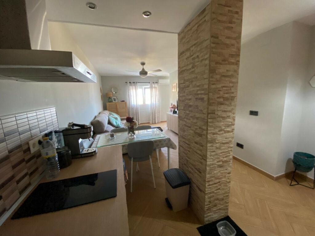 Middle Floor Apartment Torreblanca Málaga - image 6