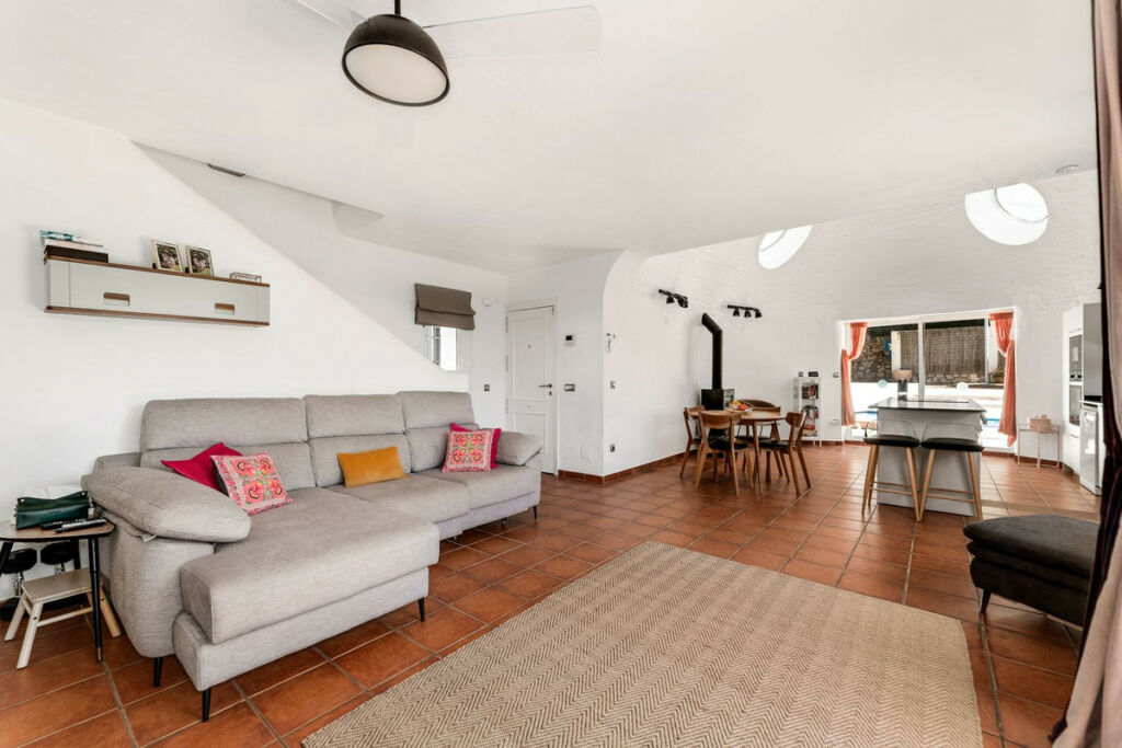 Detached Villa El Coto Málaga - image 6