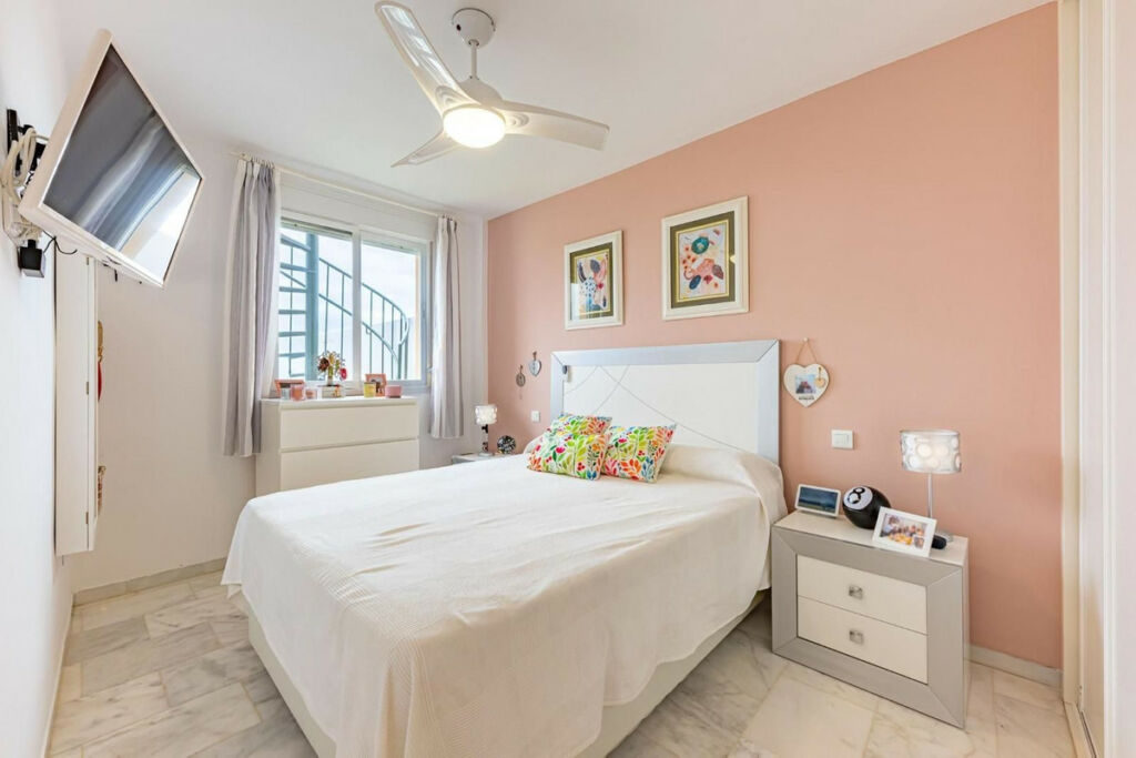 Penthouse Duplex Casares Playa Málaga - image 6