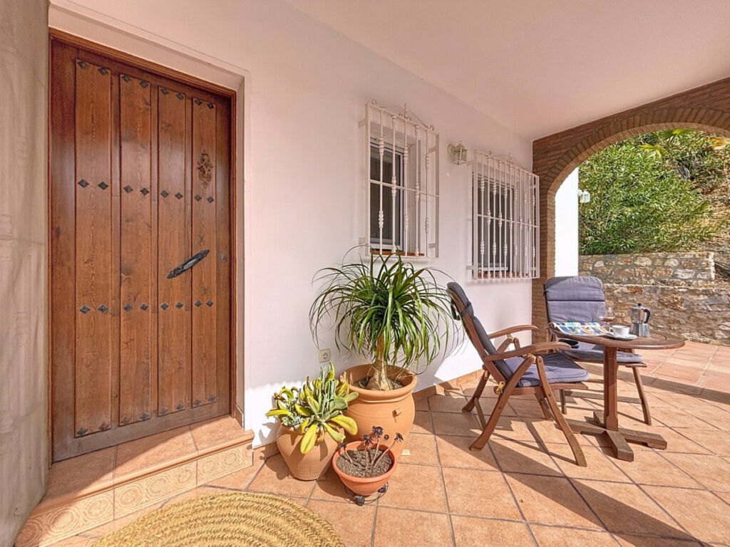 Detached Villa Canillas de Albaida Málaga - image 7