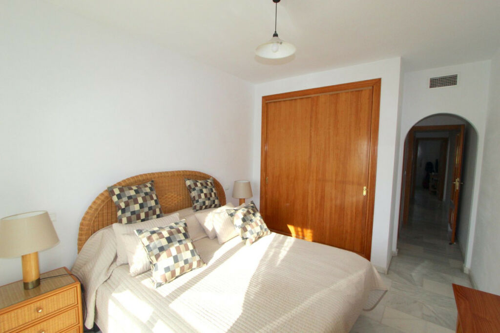 Middle Floor Apartment Miraflores Málaga - image 6