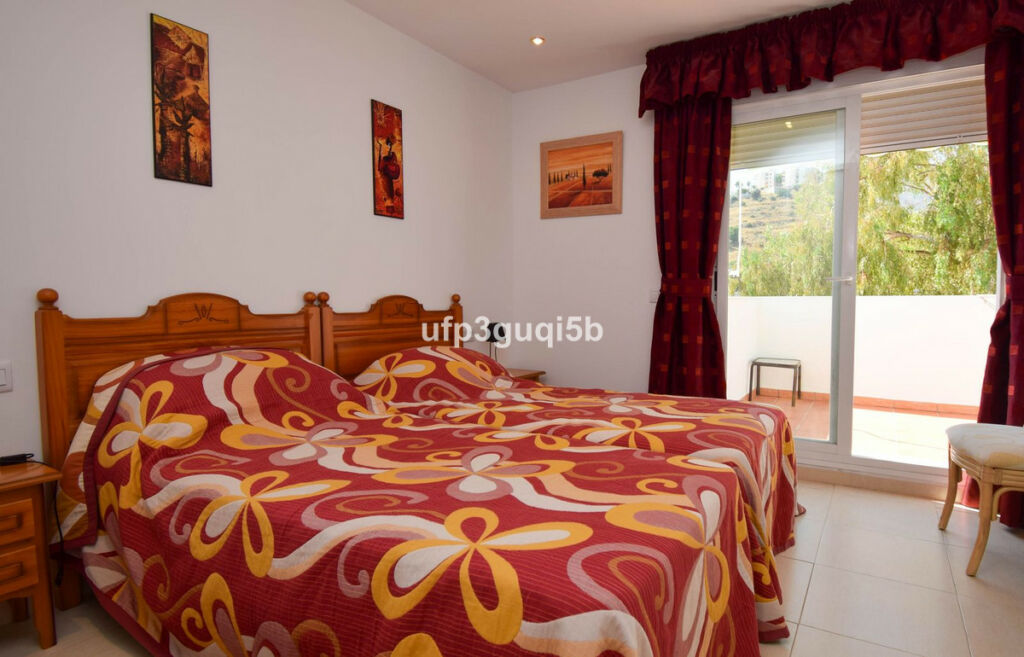 Top Floor Apartment Torrequebrada Málaga - image 6