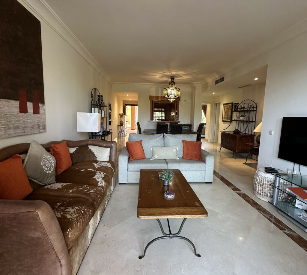 Middle Floor Apartment San Pedro de Alcántara Málaga - image 6