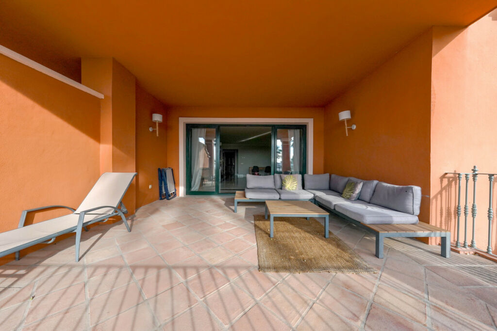 Middle Floor Apartment Monte Halcones Málaga - image 6