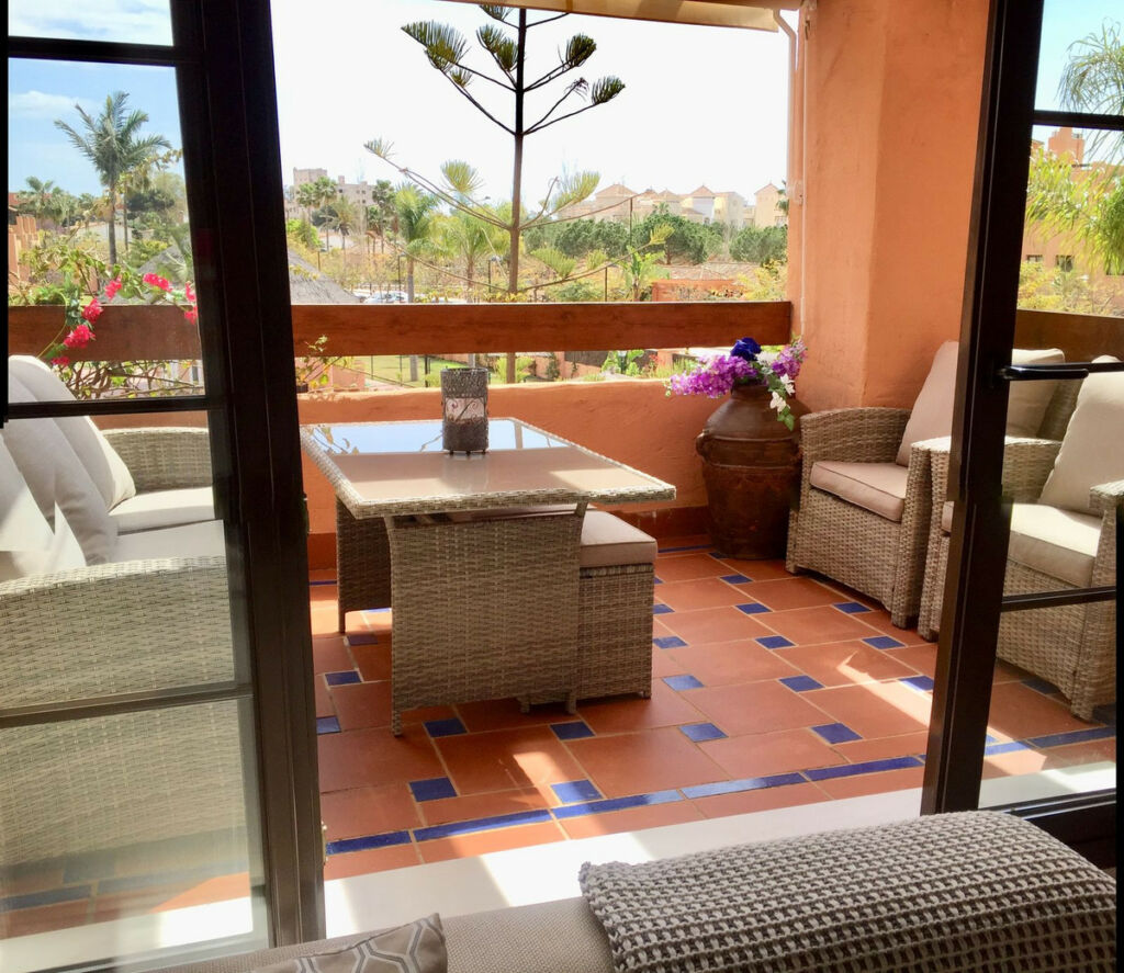 Middle Floor Apartment Hacienda del Sol Málaga - image 6