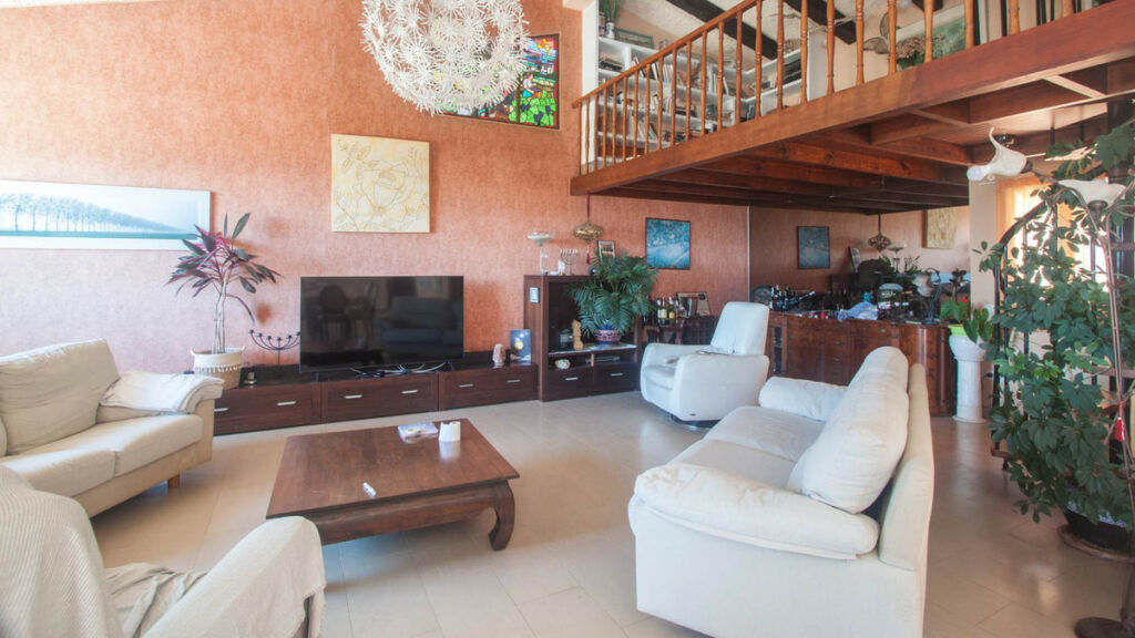 Detached Villa Estepona Málaga - image 6