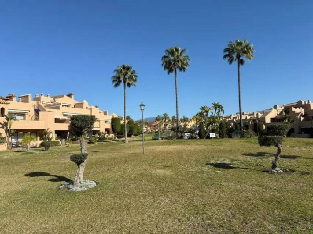Ground Floor Apartment Atalaya Málaga - image 6