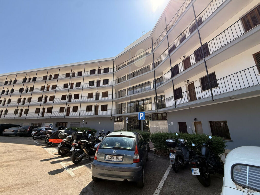Middle Floor Apartment Marbella Málaga - image 6