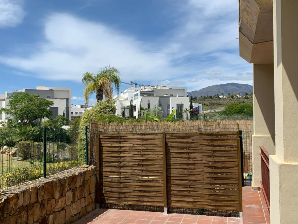 Ground Floor Apartment Selwo Málaga - image 6