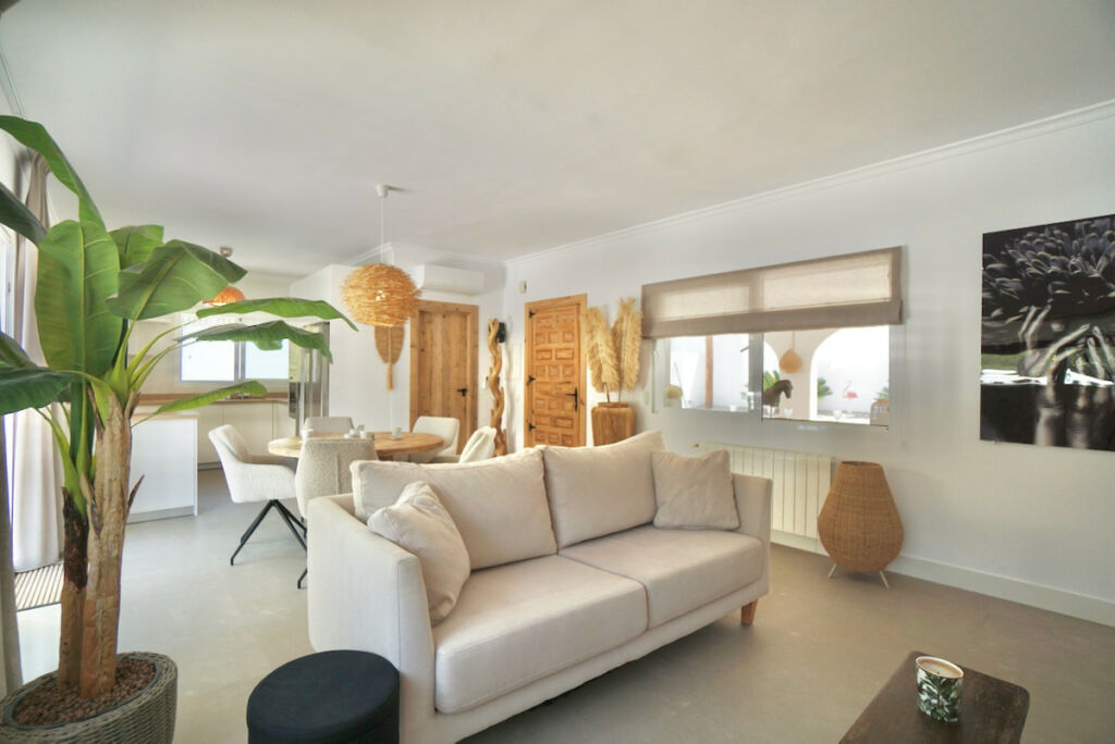 Detached Villa Montemar Alicante - image 6