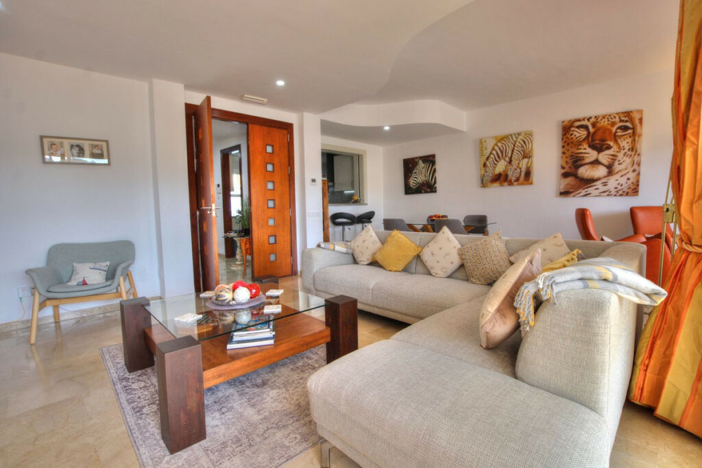 Townhouse La Cala Golf Málaga - image 6