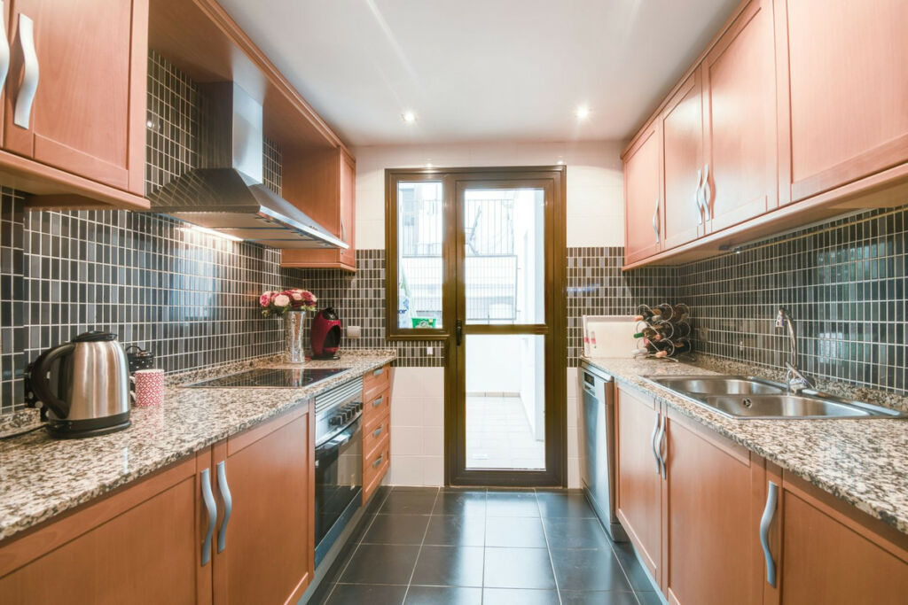 Ground Floor Apartment New Golden Mile Málaga - image 8
