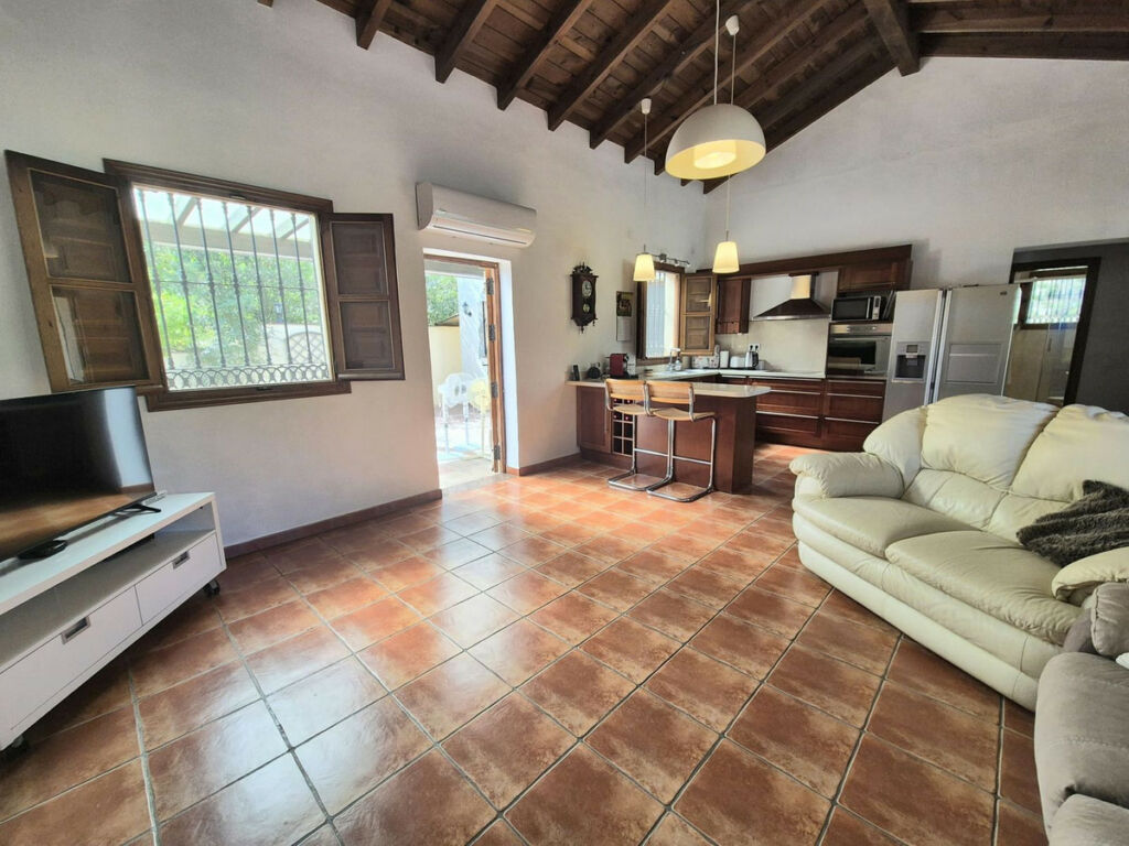 Detached Villa Coín Málaga - image 6