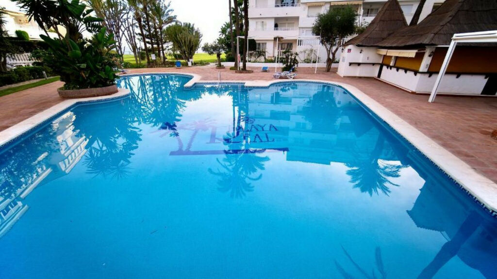 Middle Floor Apartment Marbella Málaga - image 6