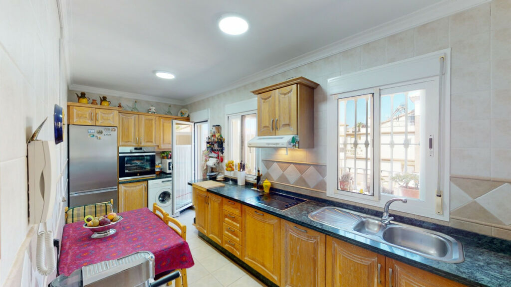 Semi-Detached House Torre del Mar Málaga - image 6