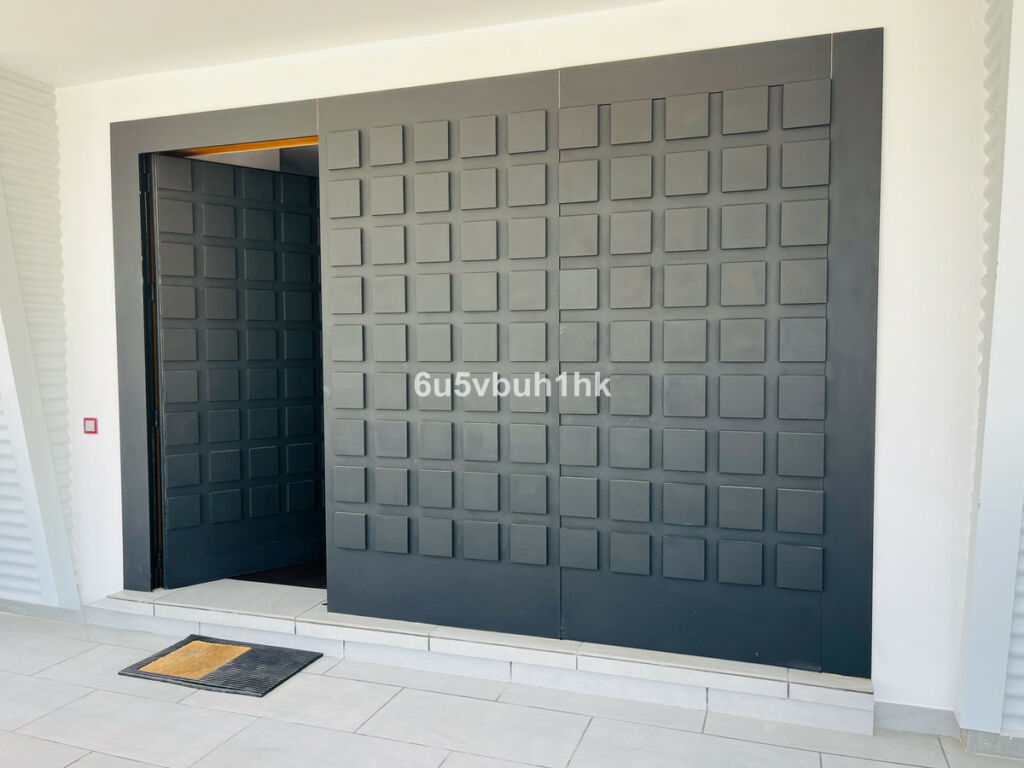 Detached Villa Alhaurín de la Torre Málaga - image 6