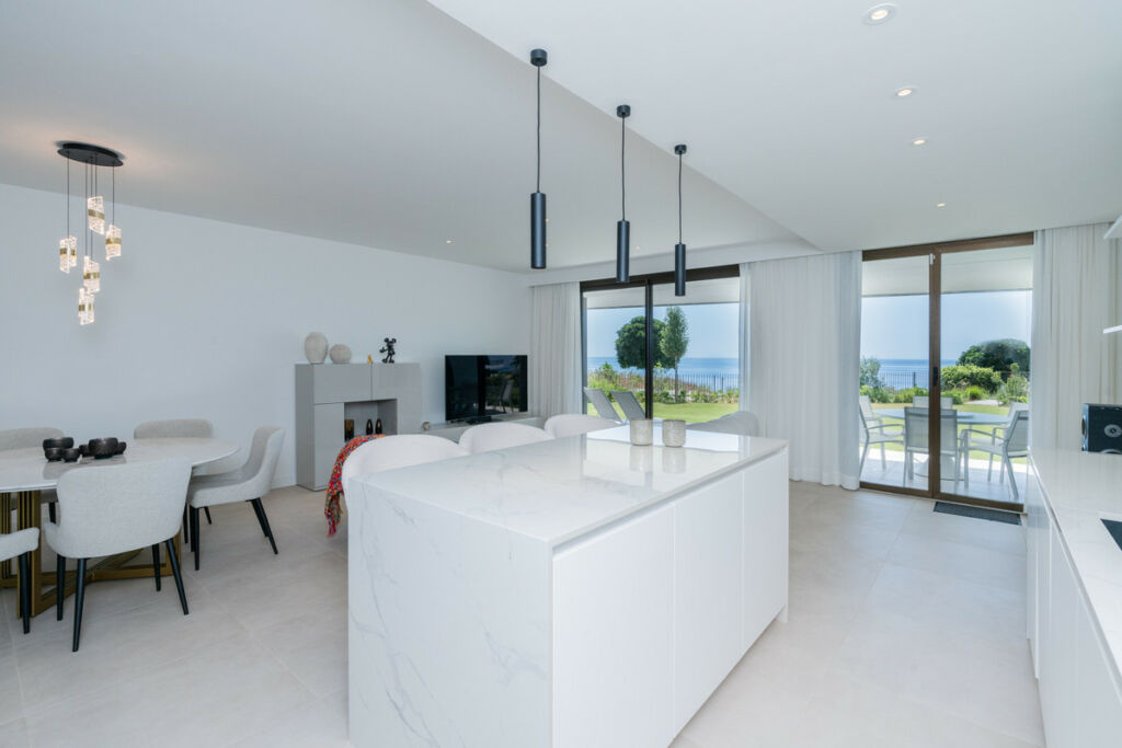 Ground Floor Apartment Casares Málaga - image 6