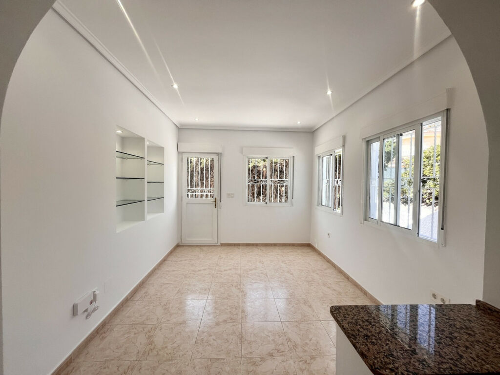Detached Villa Rojales Alicante - image 7