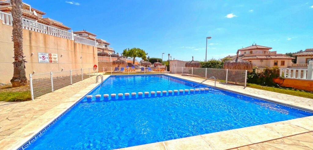 Ground Floor Apartment Lomas de Cabo Roig Alicante - image 6