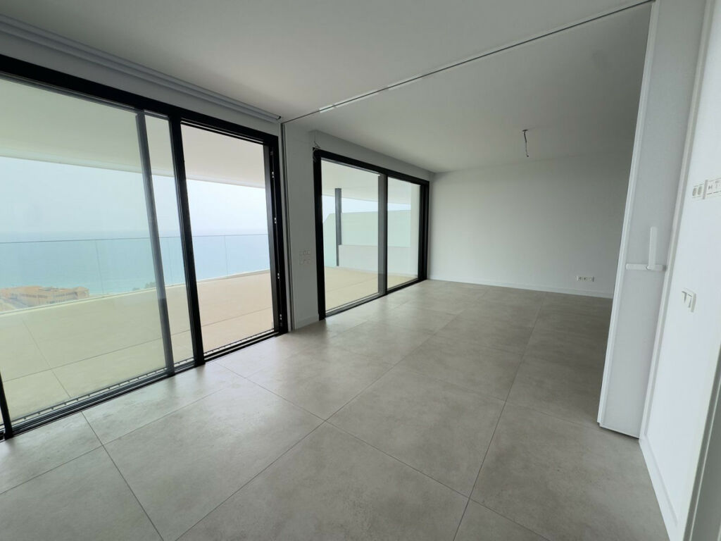 Middle Floor Apartment Higueron Málaga - image 6