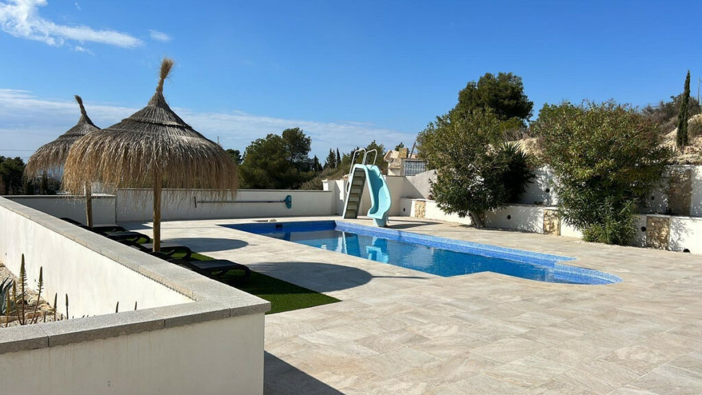 Bungalow Villajoyosa Alicante - image 6