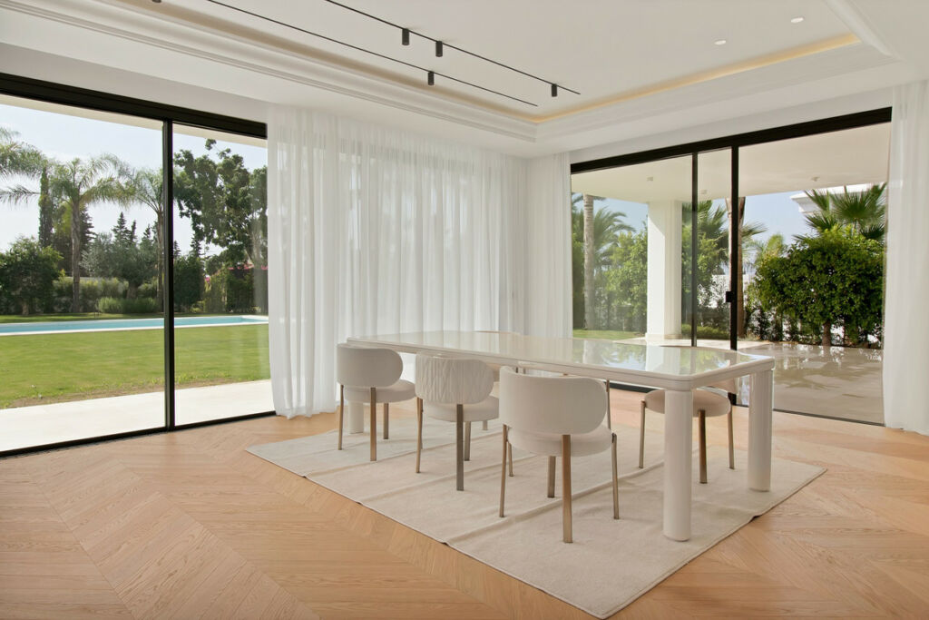 Detached Villa The Golden Mile Málaga - image 6