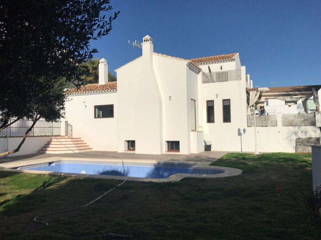 Semi-Detached House Benalmadena Málaga - image 6