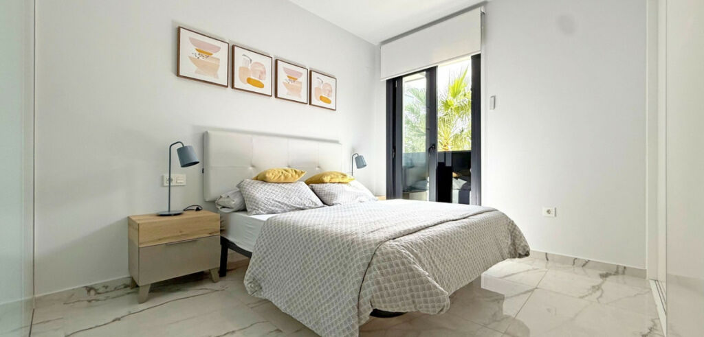 Middle Floor Apartment Los Altos Alicante - image 6