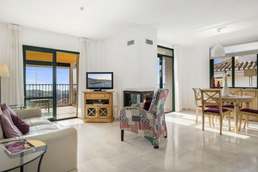 Semi-Detached House Benalmadena Pueblo Málaga - image 6