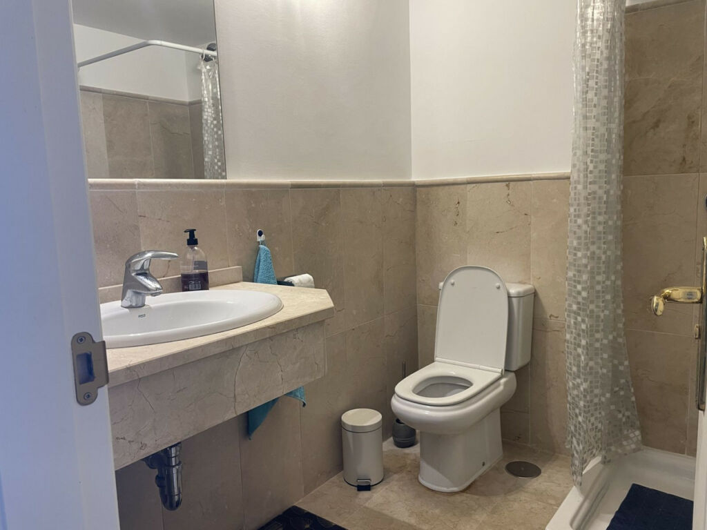 Ground Floor Apartment Selwo Málaga - image 9
