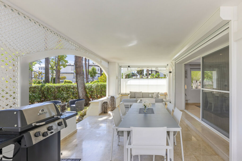 Ground Floor Apartment Estepona Málaga - image 6