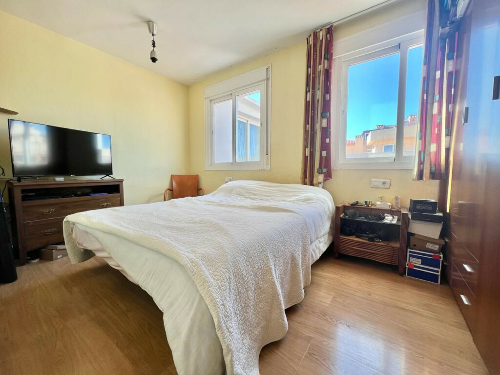 Penthouse Las Lagunas Málaga - image 6