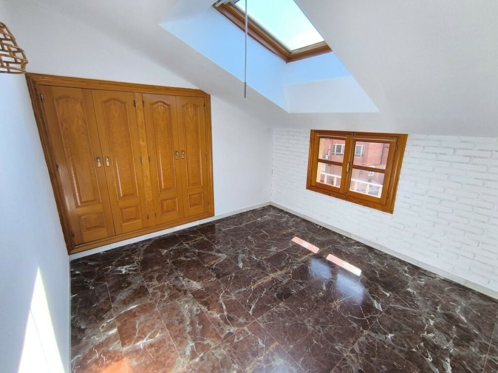 Townhouse Sax Alicante - image 6