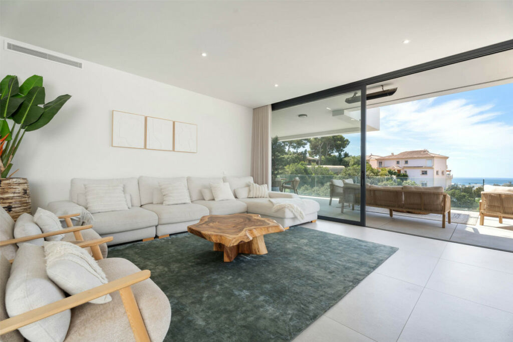 Penthouse Duplex Artola Málaga - image 6