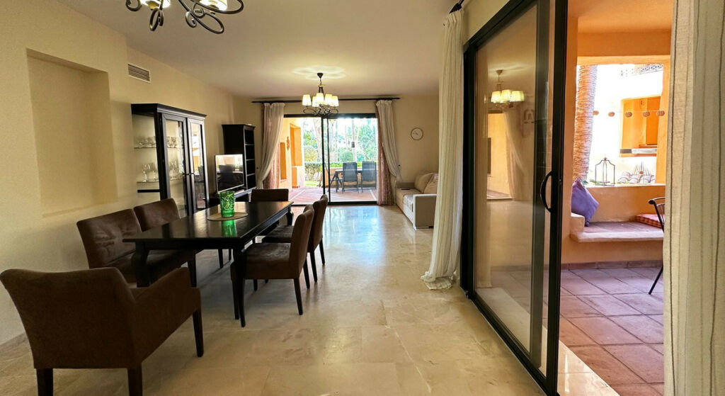 Ground Floor Apartment Estepona Málaga - image 6
