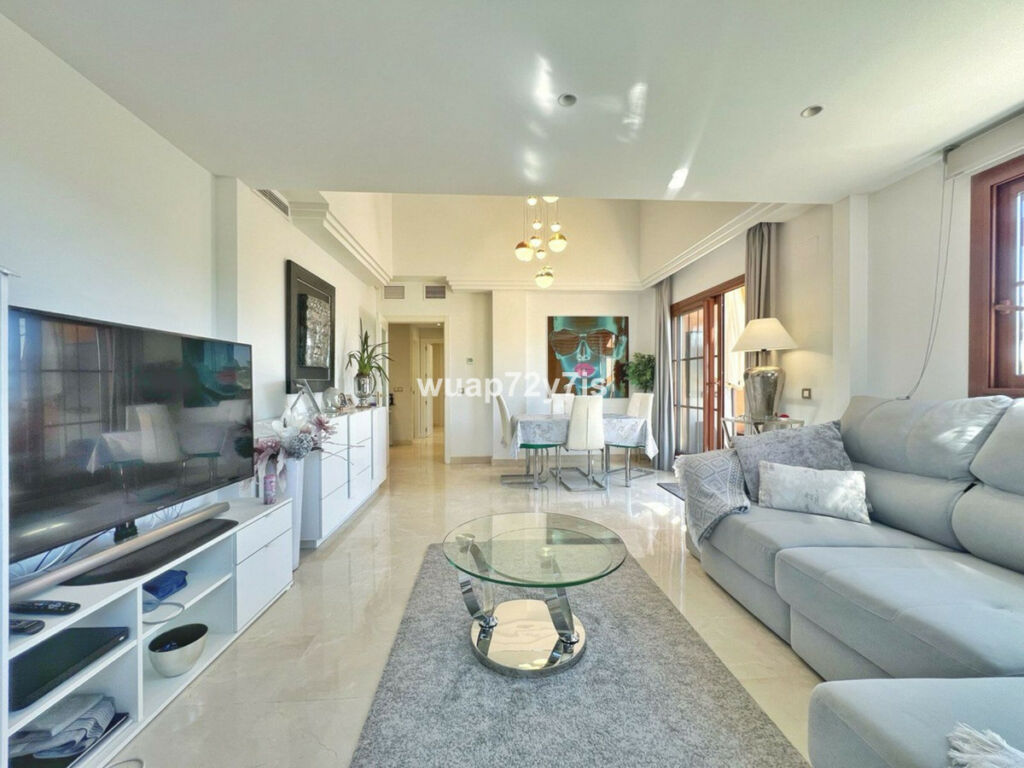 Penthouse Benahavís Málaga - image 6