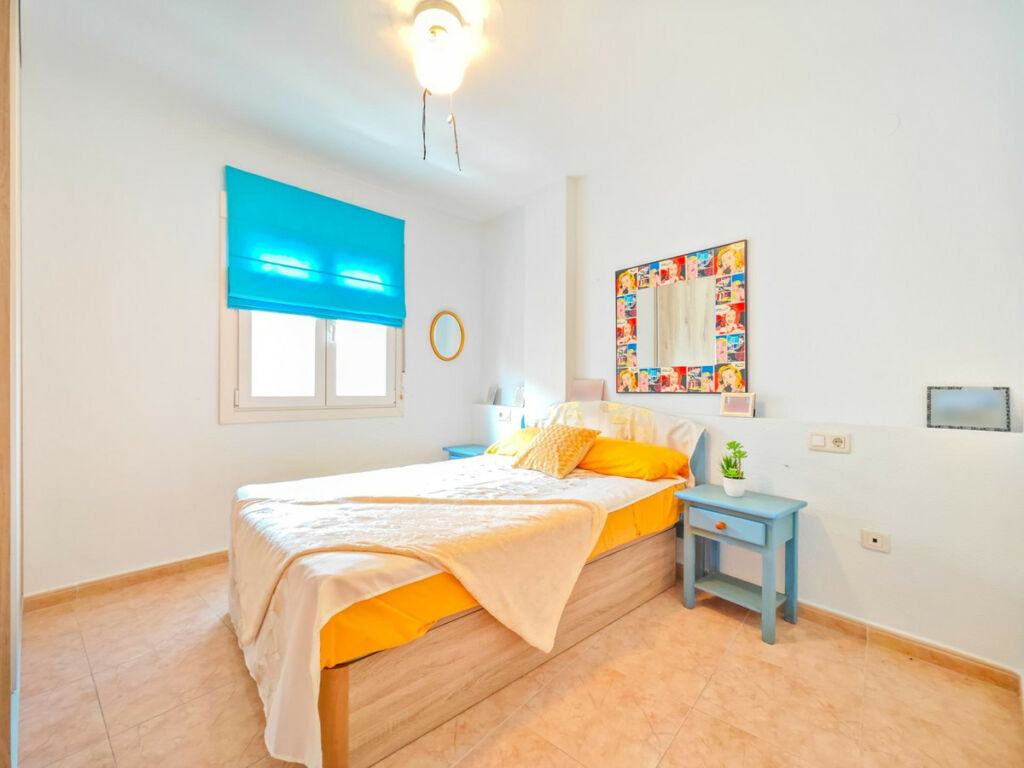 Middle Floor Apartment Parque de las Naciones Alicante - image 8