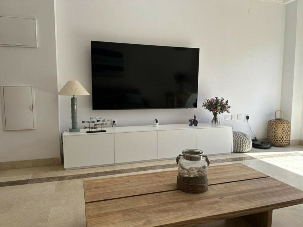 Middle Floor Apartment Marbesa Málaga - image 6