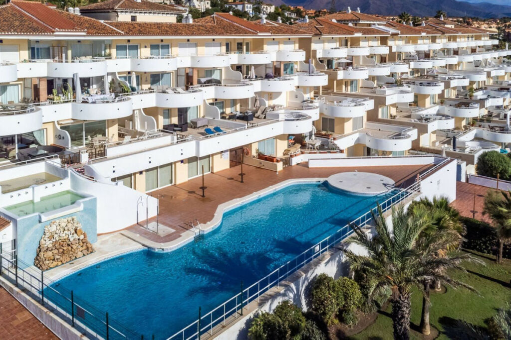 Ground Floor Apartment Estepona Málaga - image 6