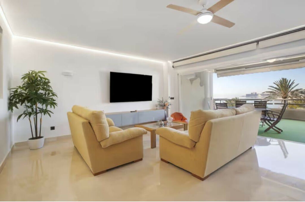 Penthouse Benalmadena Málaga - image 6
